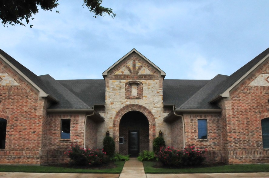 3419 Cross Timbers Rd, Flower Mound, TX for sale - Building Photo - Image 1 of 1