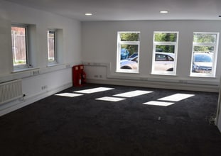 High St, Henley In Arden to rent Interior Photo- Image 2 of 6