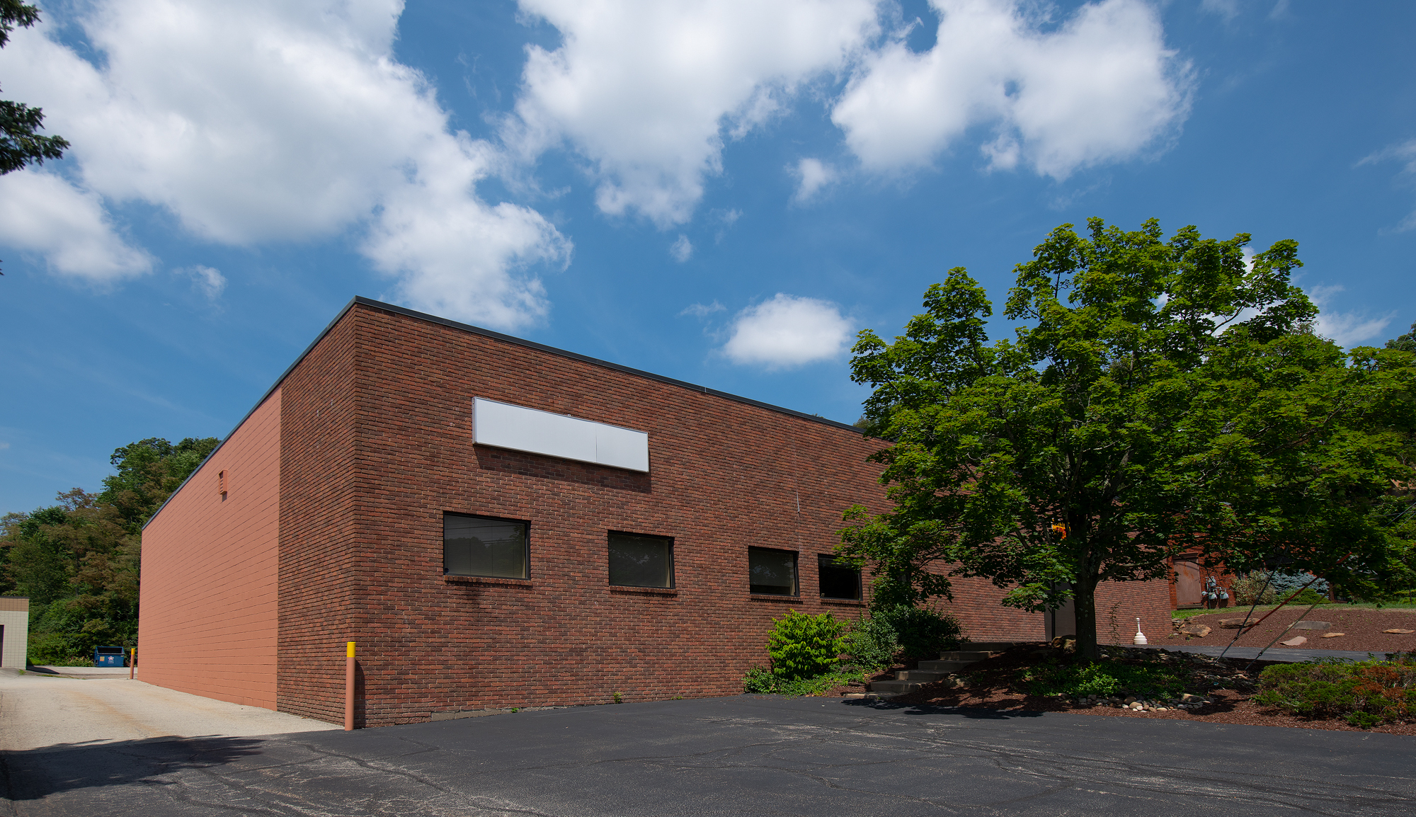 500 Plum Industrial Ct, Plum, PA for rent Building Photo- Image 1 of 5