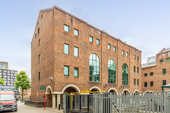 More details for 16 Pepper St, London - Co-working to Rent