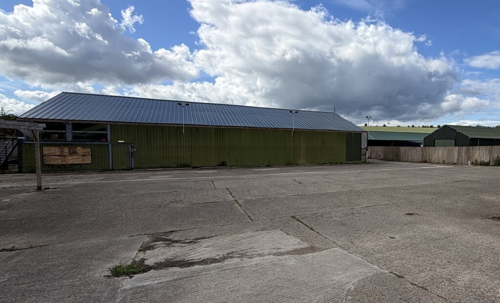 Icknield Rd, Ipsden to rent Building Photo- Image 1 of 10