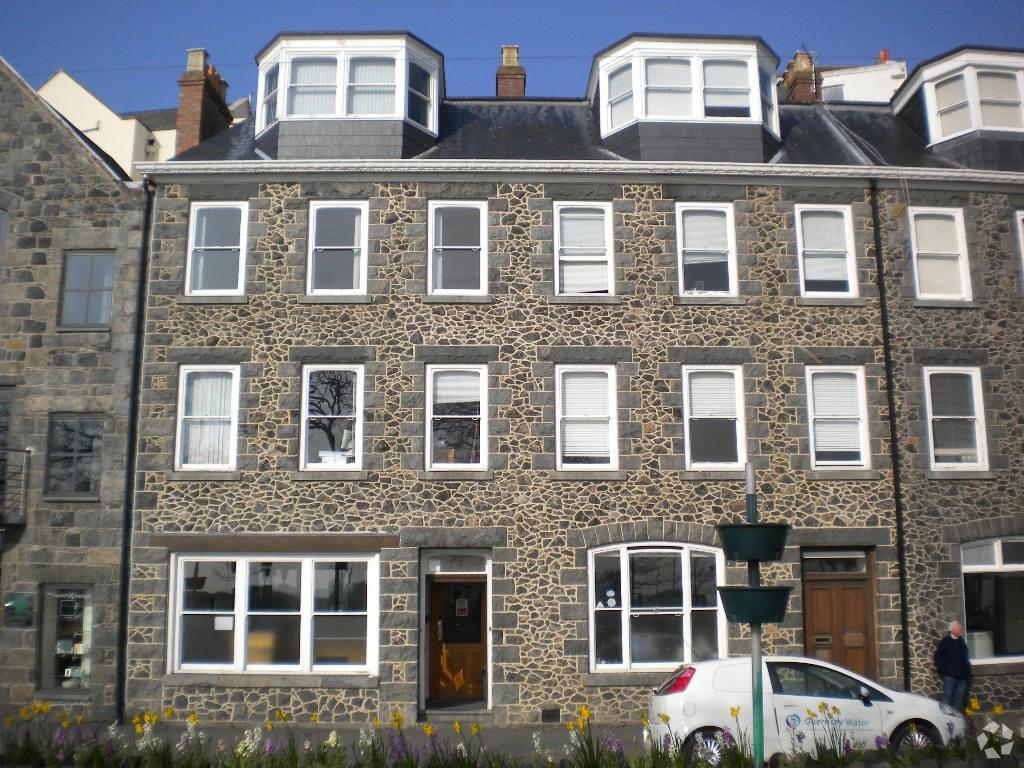 2 Jubilee Terrace, Guernsey for sale Primary Photo- Image 1 of 1