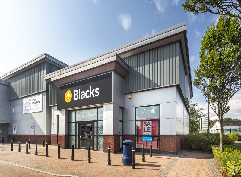 Topham Dr, Liverpool for sale - Primary Photo - Image 1 of 1