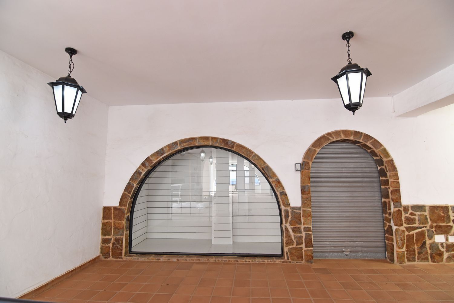 Avenida de Wind Surfing, S/N, San Bartolomé de Tirajana, Las Palmas to rent Building Photo- Image 1 of 52