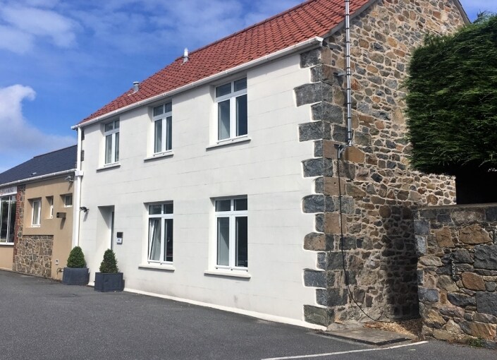 Collings Rd, Guernsey for sale Primary Photo- Image 1 of 1