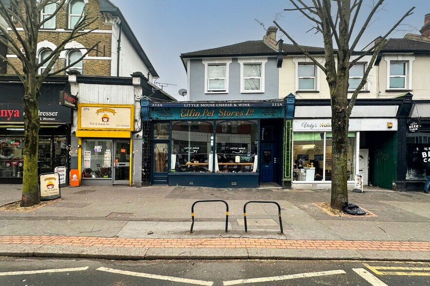 212 Selhurst Rd, London for sale - Primary Photo - Image 1 of 1