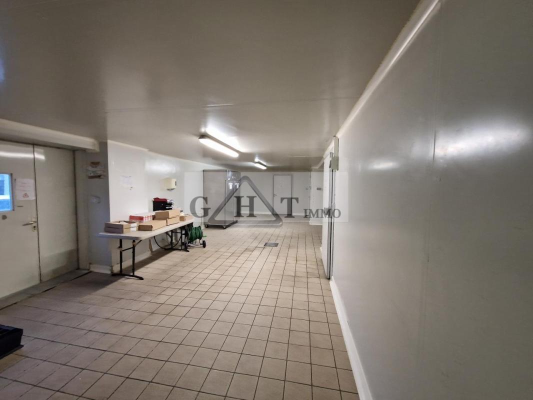 Industrial in Garges-lès-Gonesse to rent Interior Photo- Image 1 of 8