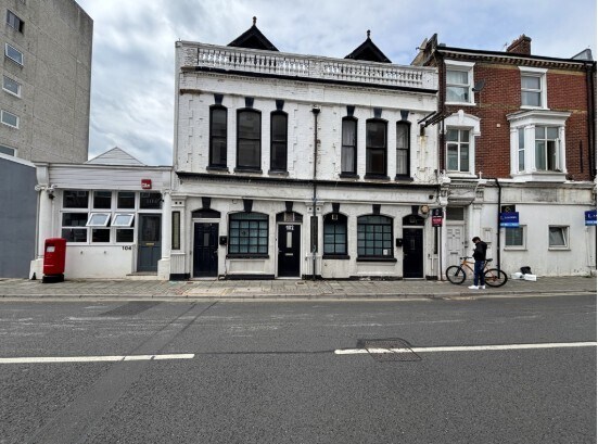 100-102 Clarendon Road, Southsea for sale - Primary Photo - Image 1 of 1