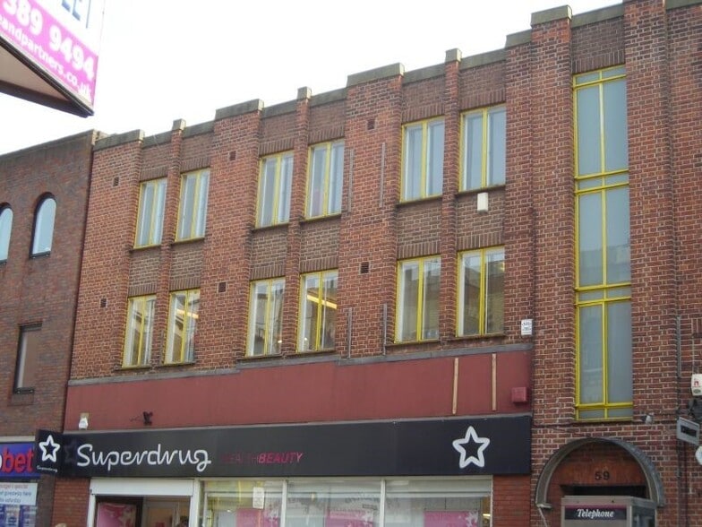 58-59 Victoria Rd, Surbiton to rent - Building Photo - Image 1 of 4