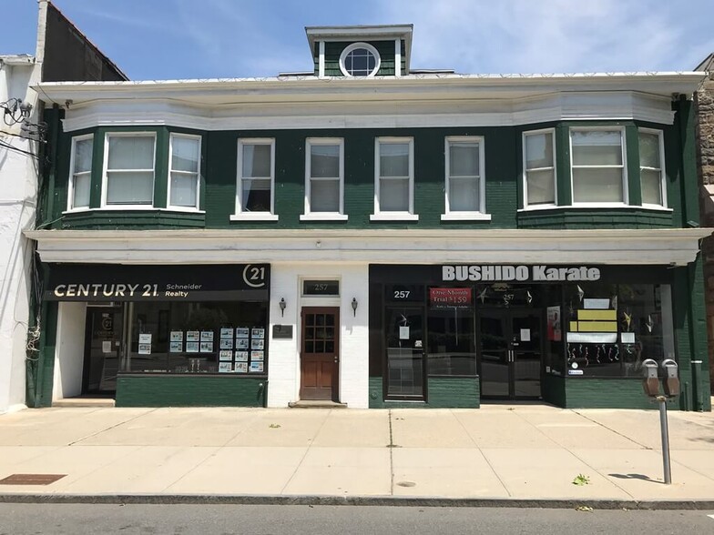 257 Mamaroneck Ave, White Plains, NY for sale - Building Photo - Image 1 of 1