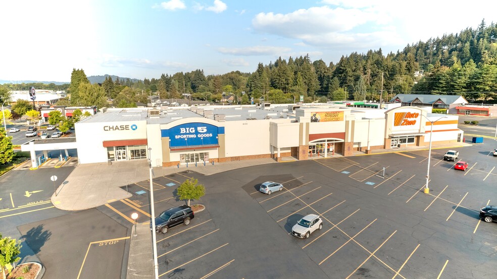 200 Triangle Ctr, Longview, WA for rent - Building Photo - Image 3 of 20