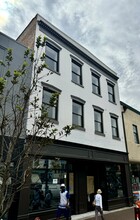 23 W Broughton St, Savannah, GA for rent Building Photo- Image 1 of 12