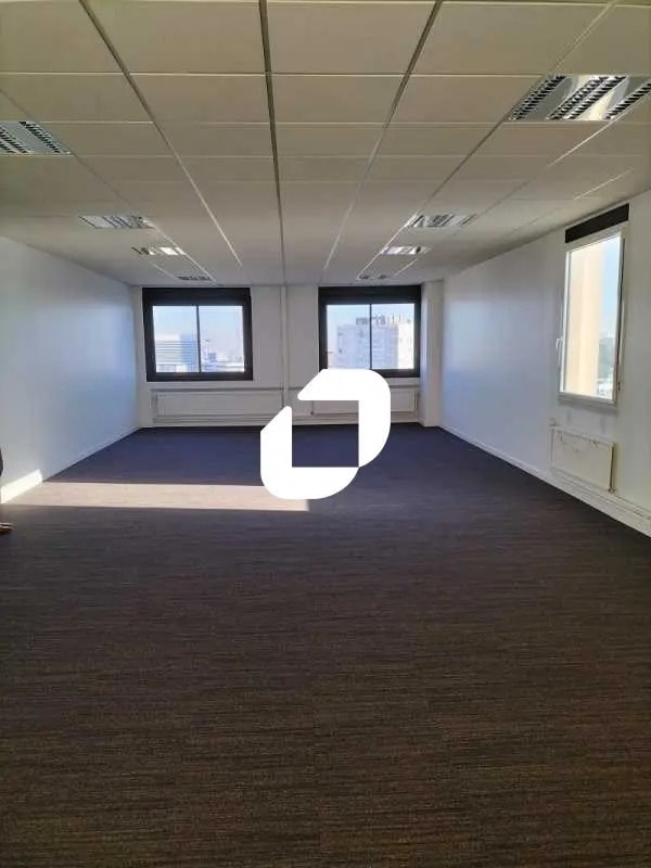 Location Bureaux 40 m² à 160 m² - Photo 1