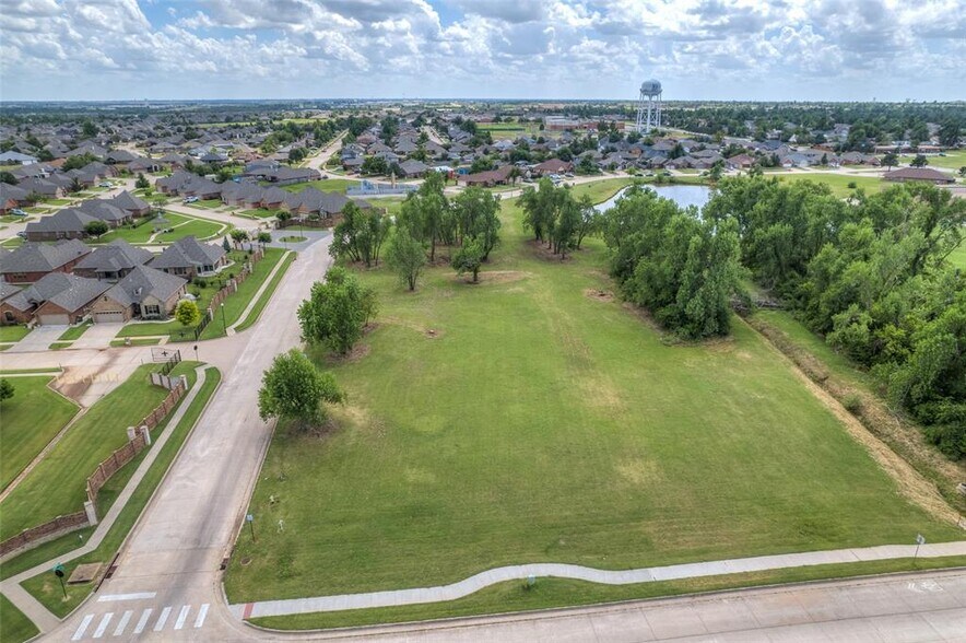 106 Landmark Dr, Yukon, OK for sale - Aerial - Image 2 of 5