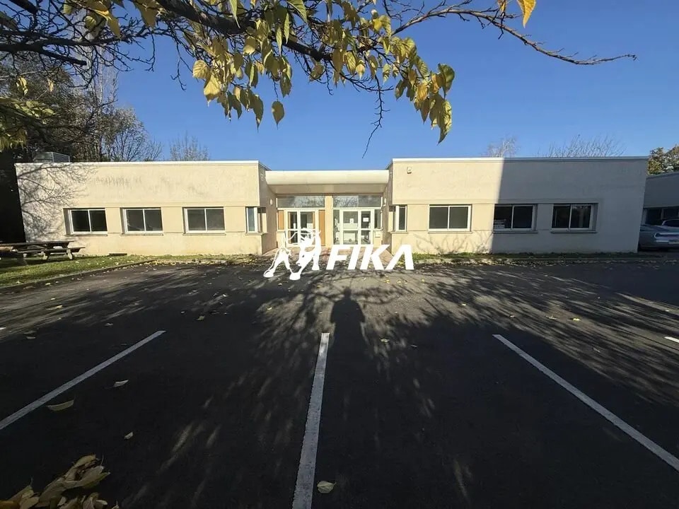 Location Bureaux 306 m² - Photo 1