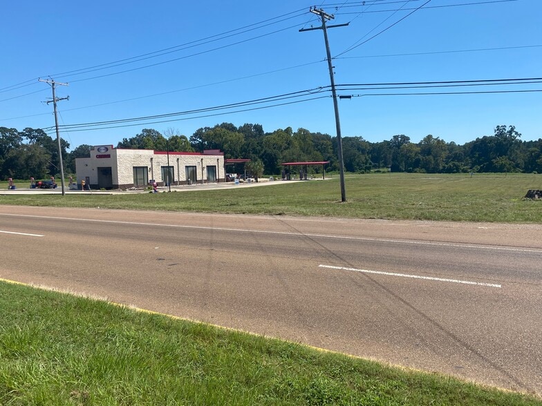 518 Hwy 61 N, Natchez, MS for sale - Building Photo - Image 3 of 6
