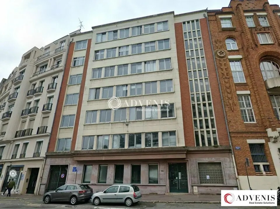 Location Bureaux 1 361 m² - Photo 1