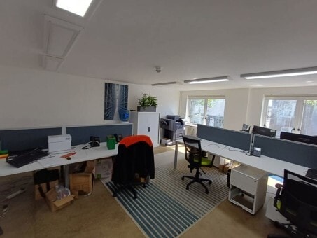 8-16 Ladysmith Rd, Enfield to rent Interior Photo- Image 1 of 6