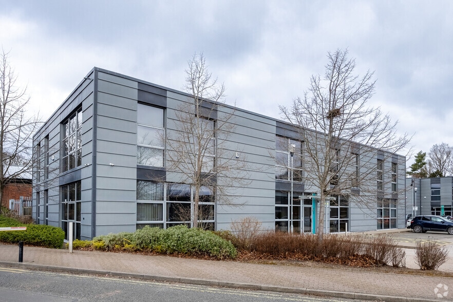 1 The Pavilions, Solihull for sale - Primary Photo - Image 2 of 7