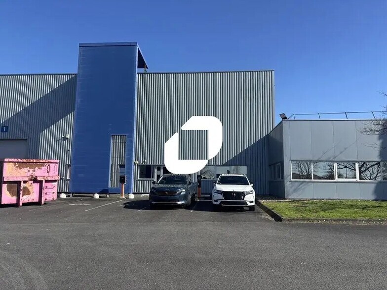 Office in Blanquefort to rent - Building Photo - Image 3 of 7