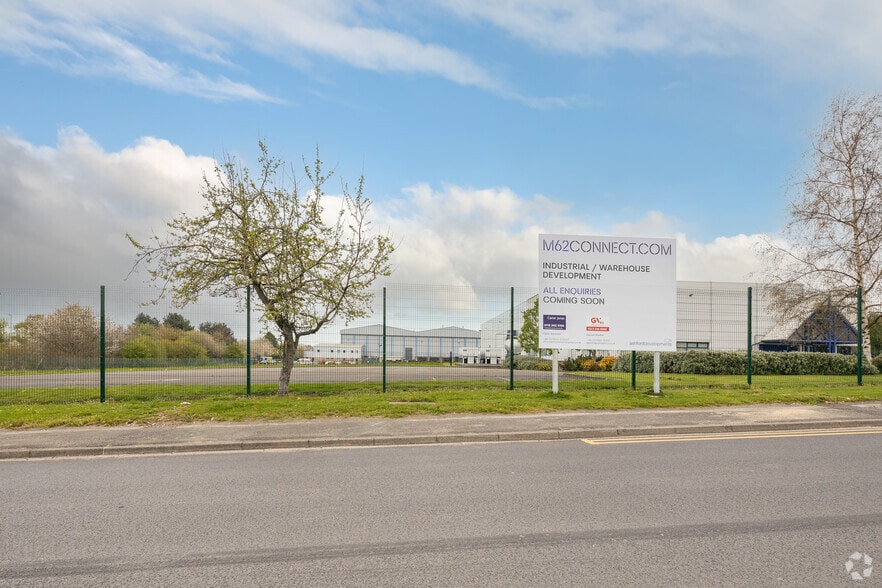 Don Pedro Av, Normanton to rent - Building Photo - Image 2 of 3