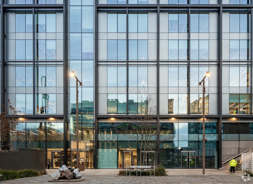 Ruskin Rd, Croydon to rent - Building Photo - Image 3 of 3