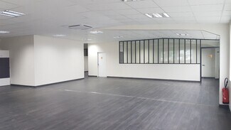 More details for 29 Avenue De Magudas, Le Haillan - Light Industrial to Rent