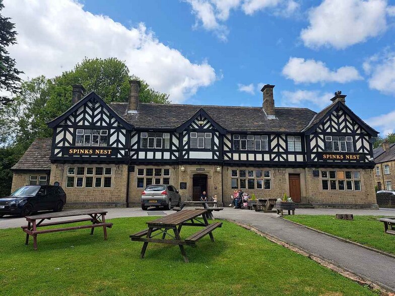 178 Blacker Rd, Huddersfield to rent - Building Photo - Image 1 of 1