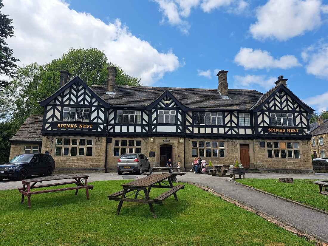 178 Blacker Rd, Huddersfield to rent Building Photo- Image 1 of 2