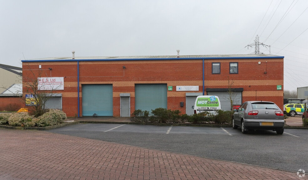 Cobbett Rd, Burntwood to rent - Building Photo - Image 2 of 2