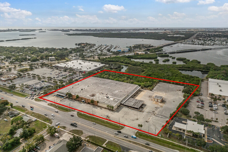 4600 Park St N, Saint Petersburg, FL for sale - Aerial - Image 3 of 19