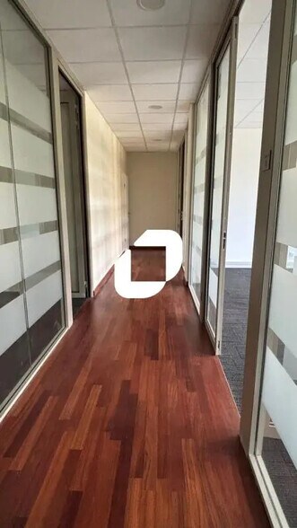 1 A Rue Pégase, Entzheim to rent - Interior Photo - Image 2 of 5