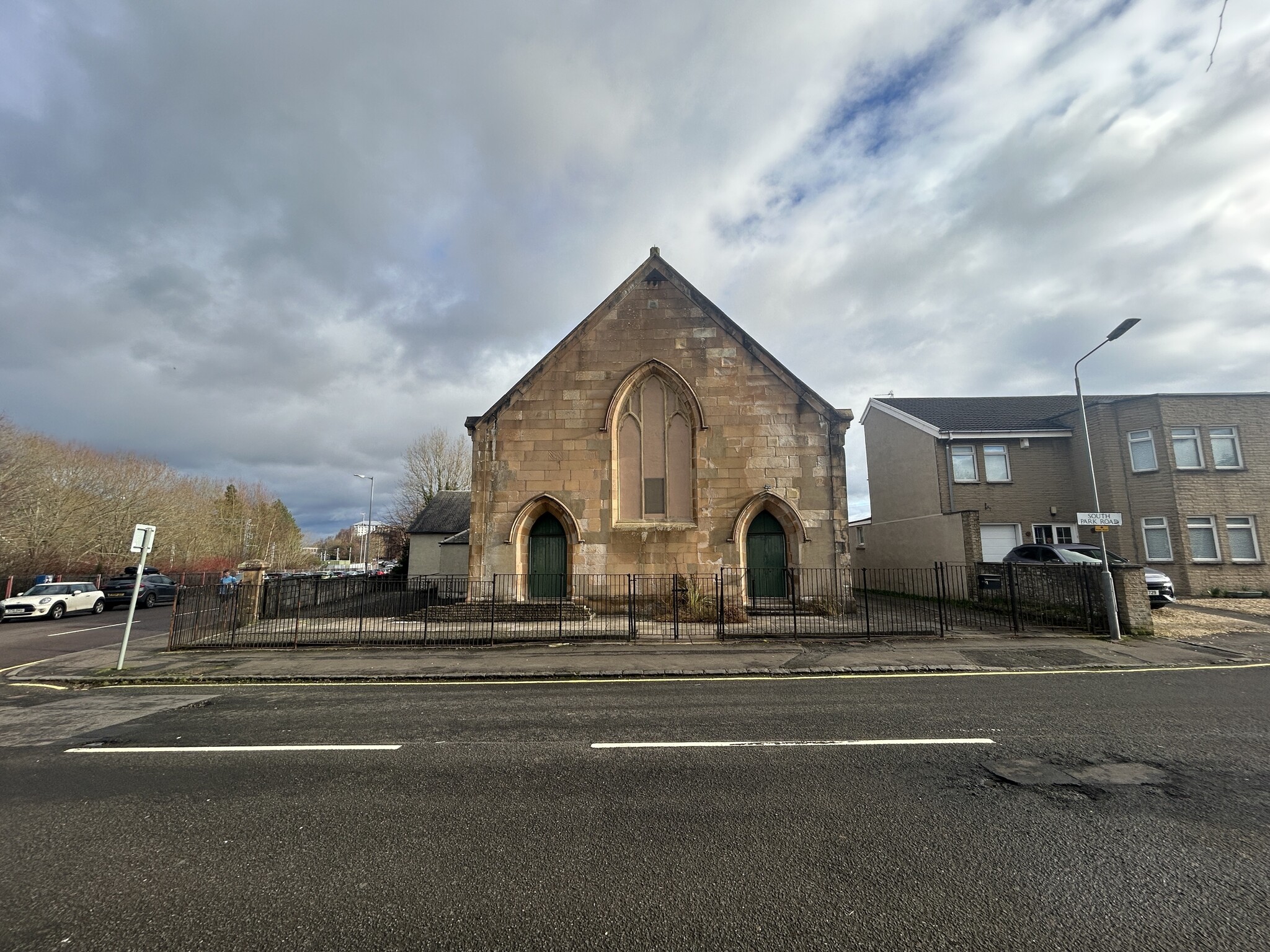 1 South Park Rd, Hamilton to rent Building Photo- Image 1 of 5