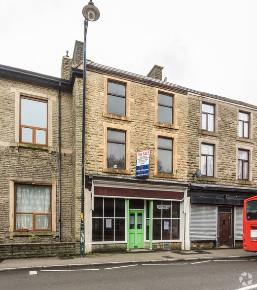 44 Manchester Rd, Rossendale for sale - Primary Photo - Image 1 of 11