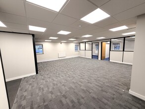 Foundry Ln, Horsham to rent Interior Photo- Image 2 of 3