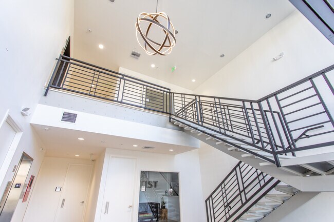 More details for 1429 Thousand Oaks Blvd, Thousand Oaks, CA - Office to Rent