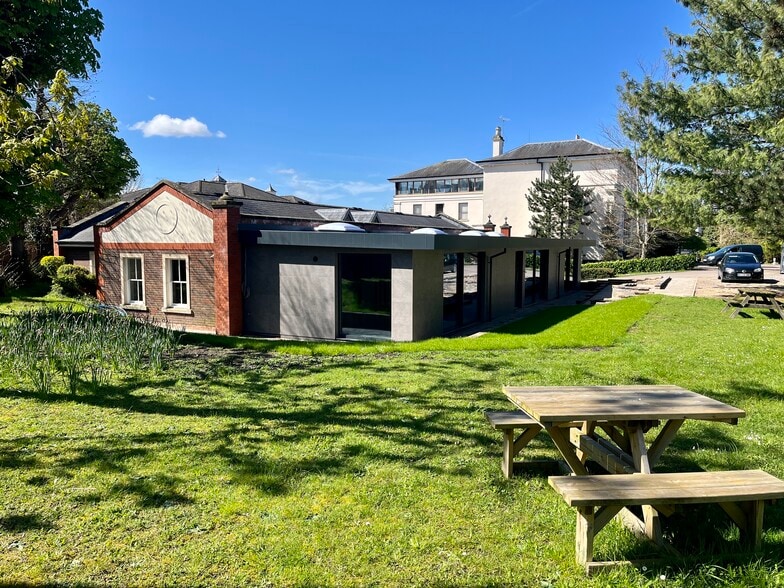 25 Lansdown Rd, Cheltenham to rent - Building Photo - Image 1 of 1