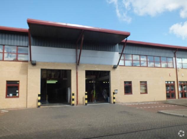 Red Lion Rd, Surbiton for sale Primary Photo- Image 1 of 1