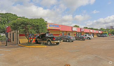 9010 N IH 35, Austin, TX for sale Primary Photo- Image 1 of 1