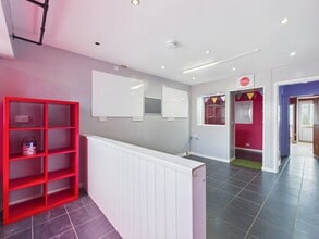 113 City Rd, Haverfordwest to rent Interior Photo- Image 1 of 5