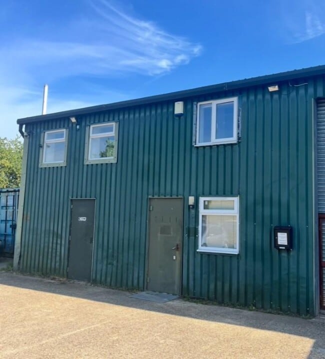 More details for Hulfords Ln, Hartley Wintney - Industrial to Rent