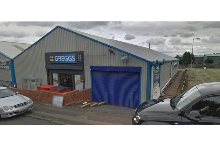 Phoenix Rd, Wolverhampton to rent Building Photo- Image 1 of 1