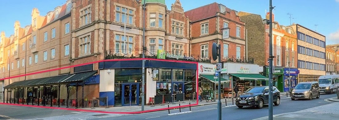 120-124 King St, London to rent Building Photo- Image 1 of 6