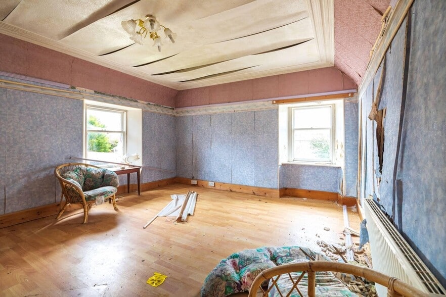 52 High St, Fraserburgh for sale - Interior Photo - Image 2 of 10