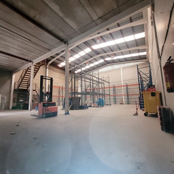 Industrial in Fuente el Saz de Jarama, Madrid for sale - Interior Photo - Image 1 of 2