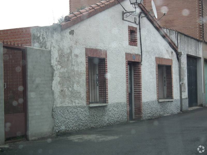 Land in Pedrezuela, Madrid for sale Primary Photo- Image 1 of 9