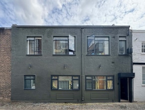 6 Grafton Mews, London to rent Building Photo- Image 1 of 5