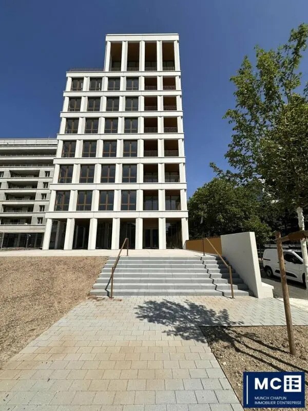 Office in Strasbourg to rent Building Photo- Image 1 of 16