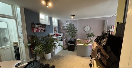 12 High St, Littlehampton to rent Interior Photo- Image 2 of 4