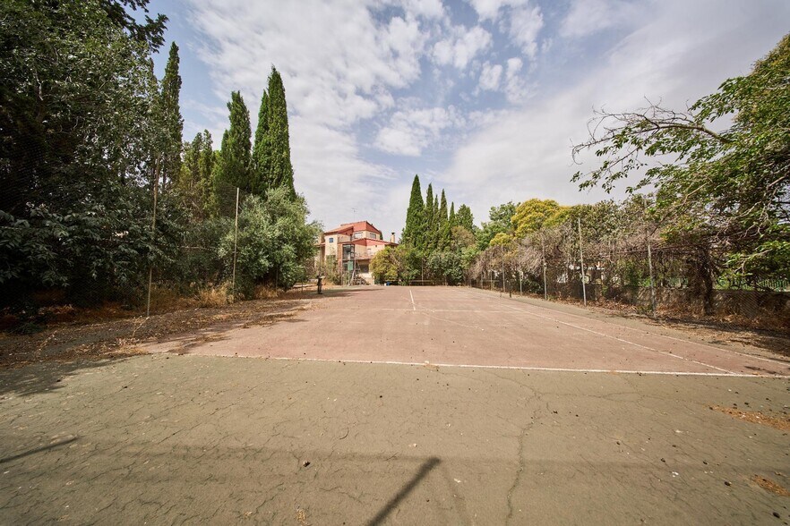 Calle Infantas, 3, La Zubia, Granada for sale - Building Photo - Image 3 of 36